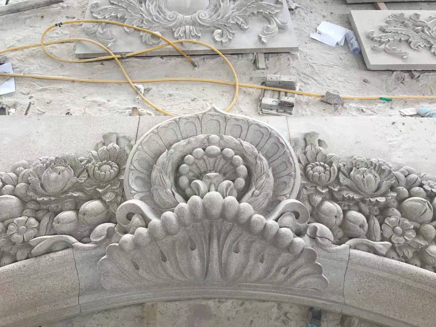 Hui’an Stone Carving: Fujian Craftsmanship in Natural Stone — booth and natural stone display, photo 3