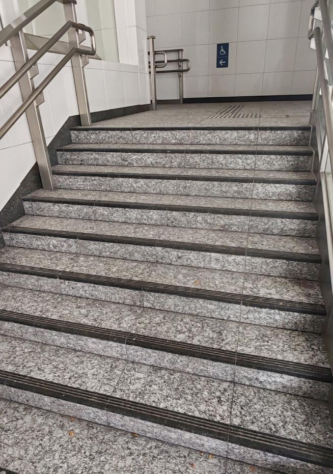 Siglap MRT Station interior detail 2