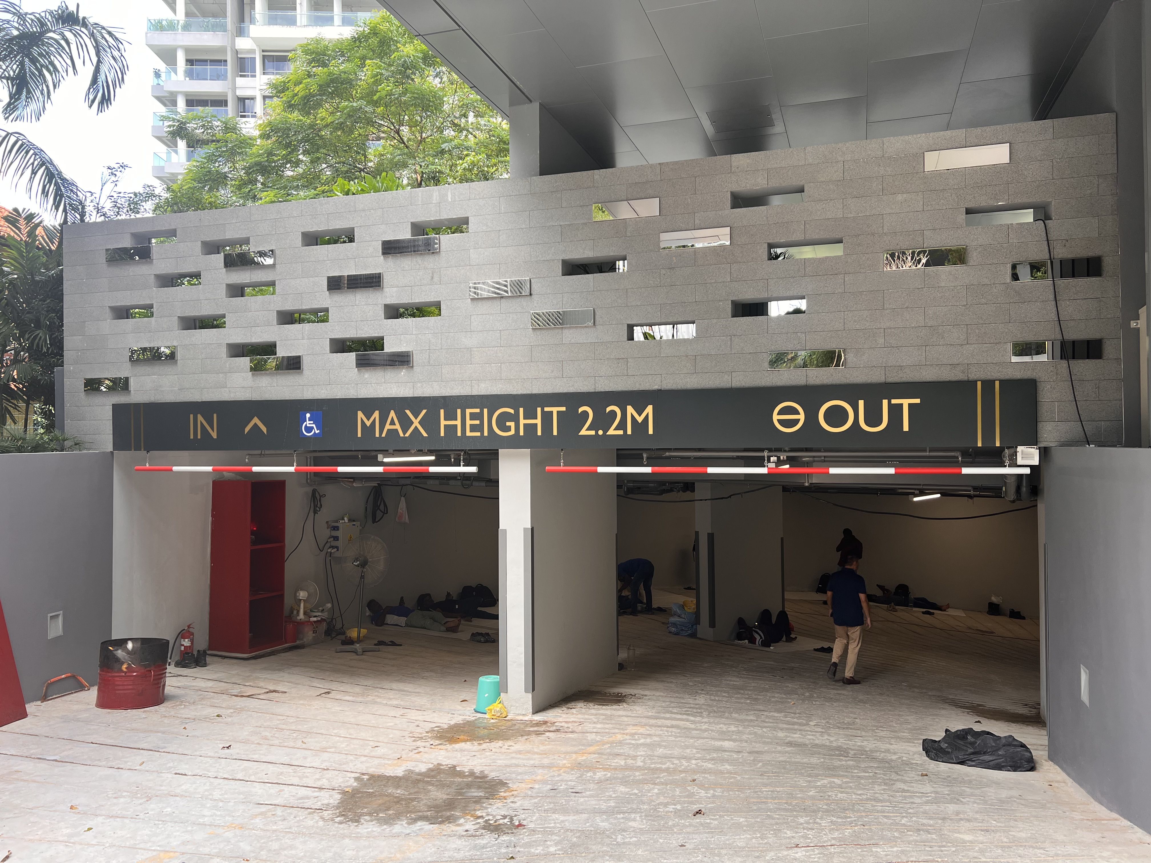 Cairnhill 16, Singapore — Grey Granite supplied and fabricated by Sun Young Stone (view 3)
